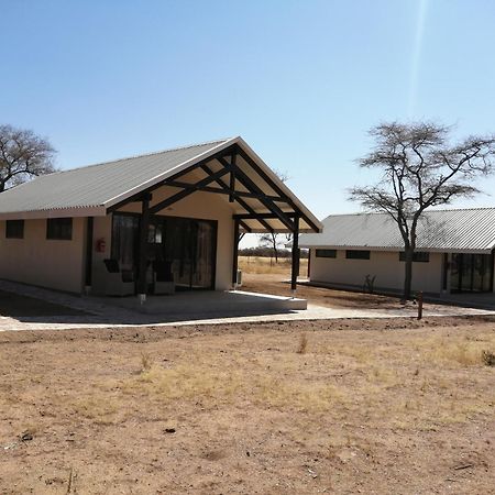 Khan River Lodge Wilhelmstal 外观 照片