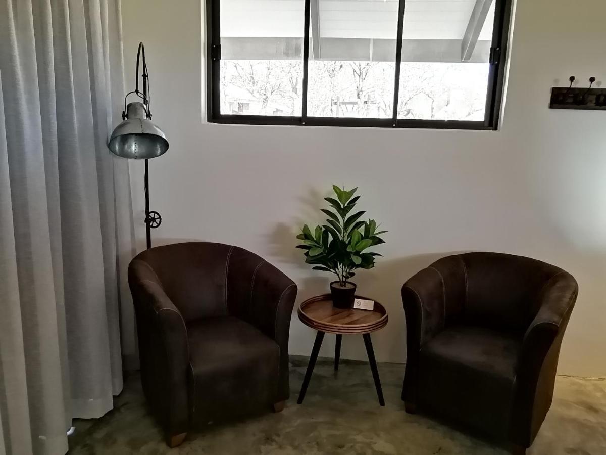 Khan River Lodge Wilhelmstal 外观 照片