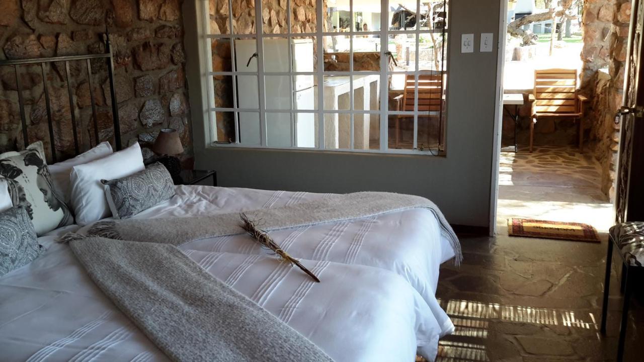 Khan River Lodge Wilhelmstal 外观 照片