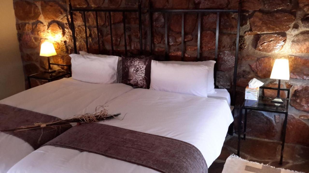 Khan River Lodge Wilhelmstal 外观 照片