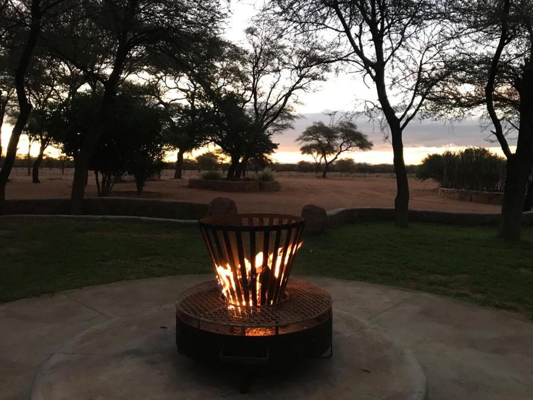Khan River Lodge Wilhelmstal 外观 照片
