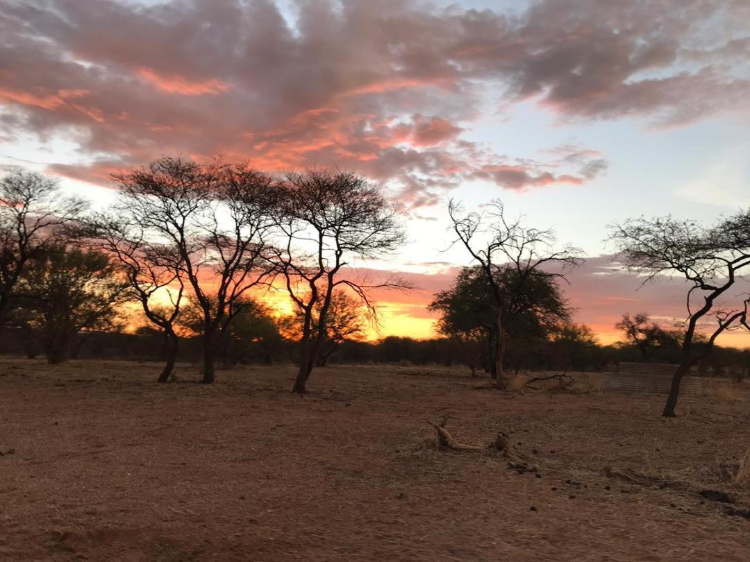 Khan River Lodge Wilhelmstal 外观 照片