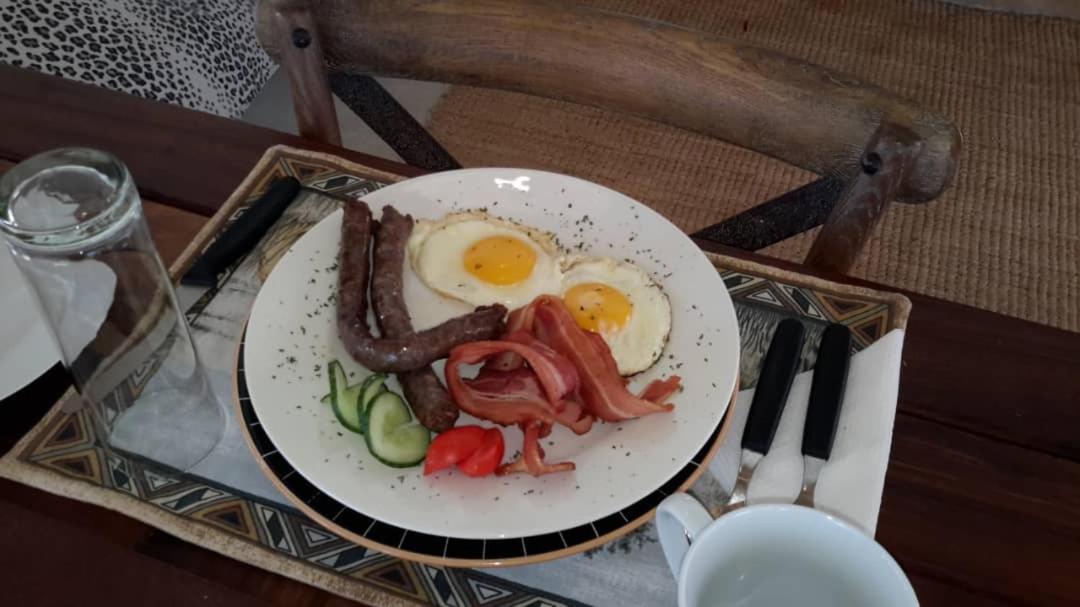 Khan River Lodge Wilhelmstal 外观 照片
